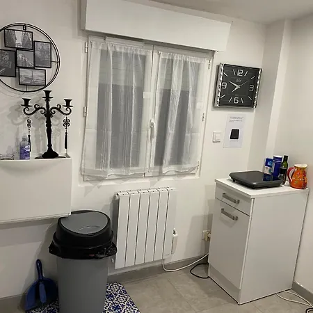 Meublee 21m2 En Dauphine Avec Acces Autonome * Les Abrets