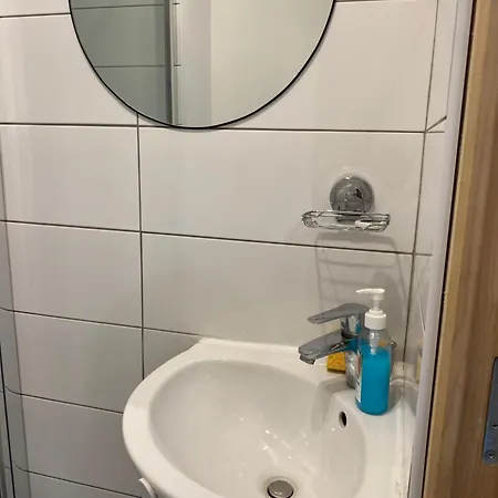Meublee 21m2 En Dauphine Avec Acces Autonome Apartment Les Abrets