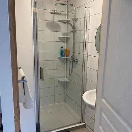 Meublee 21m2 En Dauphine Avec Acces Autonome * Les Abrets