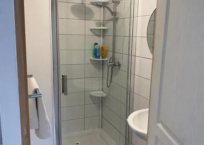 Meublee 21m2 En Dauphine Avec Acces Autonome * Les Abrets